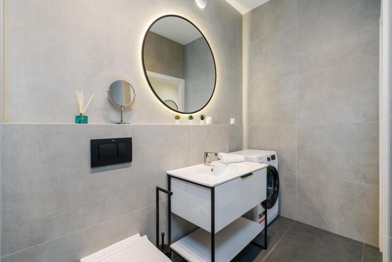 Widokowy Apartament Wojciechowskiego Parking I Loggia By Renters Prestige Poznań Esterno foto