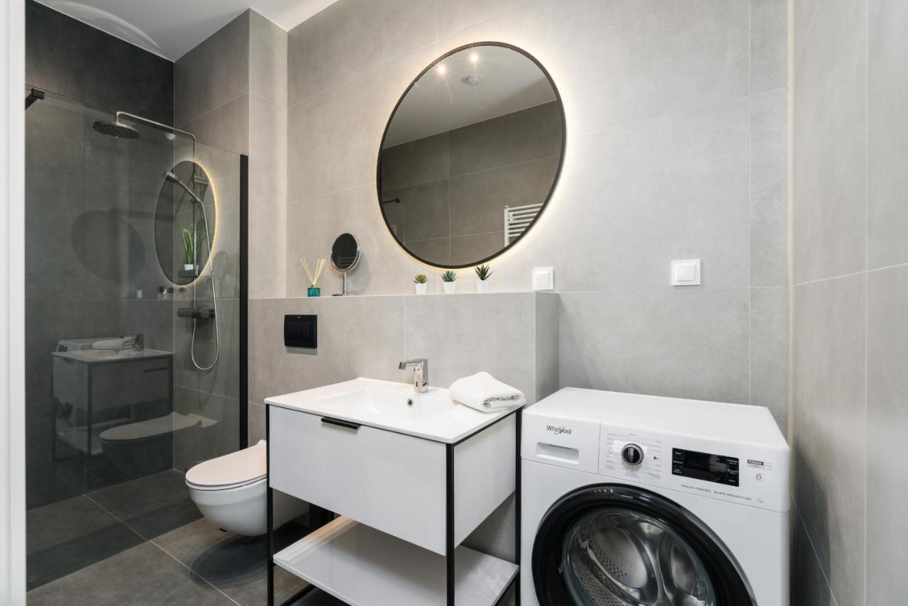 Widokowy Apartament Wojciechowskiego Parking I Loggia By Renters Prestige Poznań Esterno foto